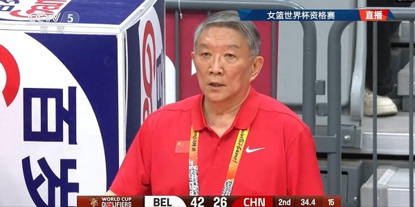 乐鱼leyu平台-辜负宫鲁鸣！16分钟0分5失误，在场输14分，昔日功勋居然不如新人